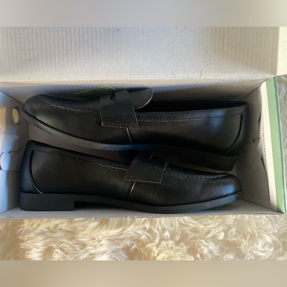 ⭐️NEW Kensie Loafers - Picture 2 of 6